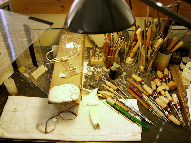 Janel's tools while carving "Dragon Lantern"